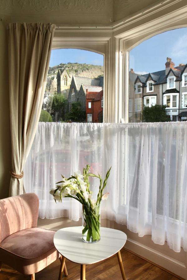 Mostyn Villa Free Private Parking Llandudno Exterior foto